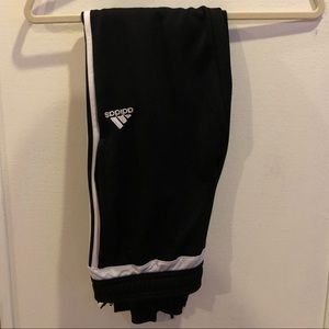 Adidas sweatpants size small